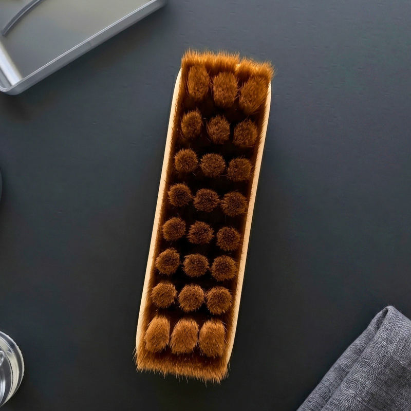 sthael™ Sculpt & Drain Face Brush
