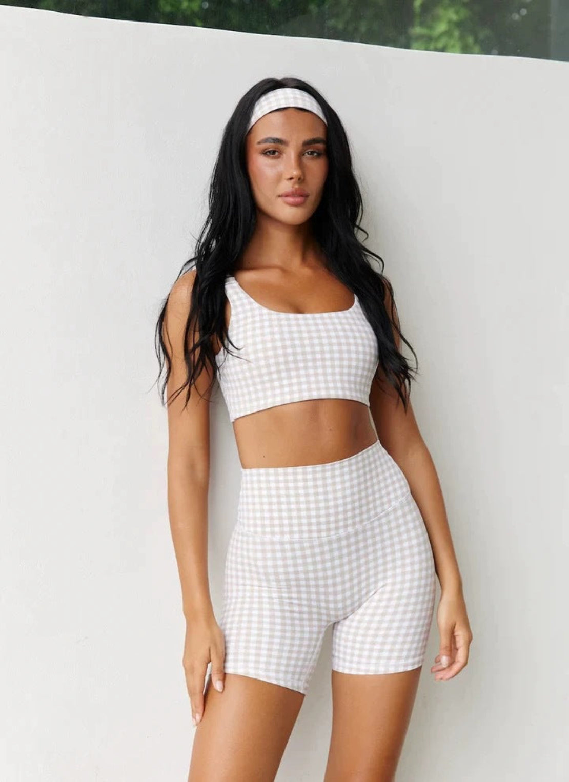 Women's 2-Piece Open Back Athleisure Set – Padded Crop Tank & High-Waisted Seamless Shorts ☀️